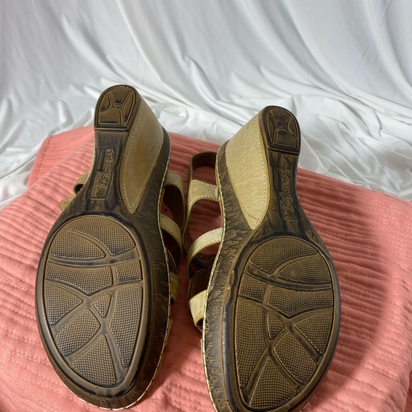NaturalSoul by Naturalizer Women’s sandal, size 9 - Picture 13 of 14